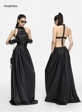 Fanptntox 高级感露肩挂脖哑光仿皮长裙拽姐十字露背连衣裙