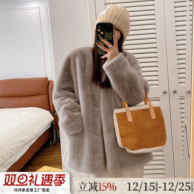 仿天鹅绒貂皮大衣皮毛一体 V领中长款水貂绒环保皮草女冬毛毛外套