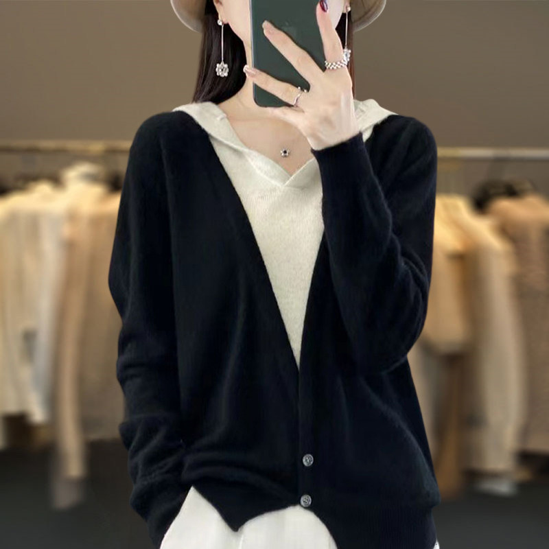 撤柜撤标(A)连帽针织打底衫女春秋流行内搭上衣洋气大码女装毛衣