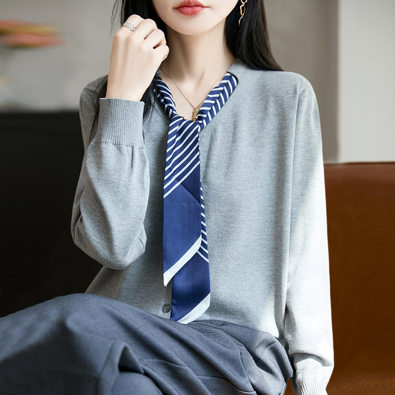 撤柜撤标(A)丝巾纽扣针织开衫外套女春秋外搭洋气大码女装上衣,女装/女士精品,毛针织衫,淘宝优惠券,粉丝福利购,淘宝优惠卷