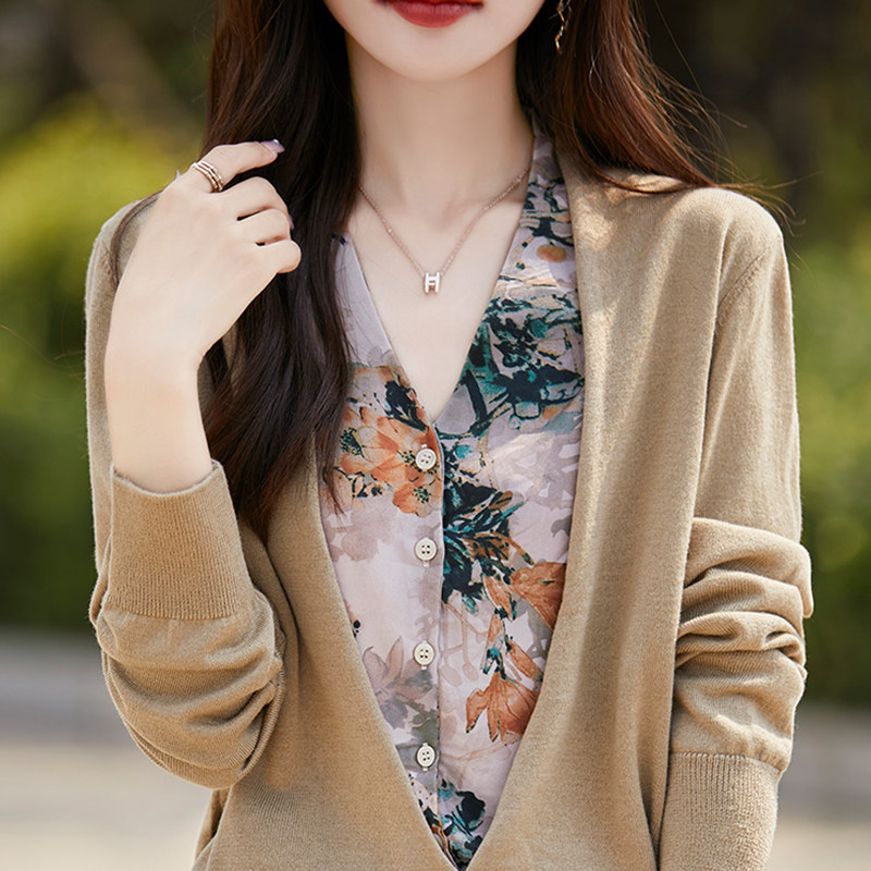 撤标撤柜(A)外套女春秋款假两件碎花加大码女装秋冬针织开衫毛衣