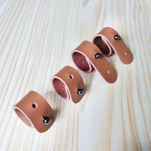 创意真皮绕线器收纳扎带绑带充电线皮扣集线器 耳机数据线理线器