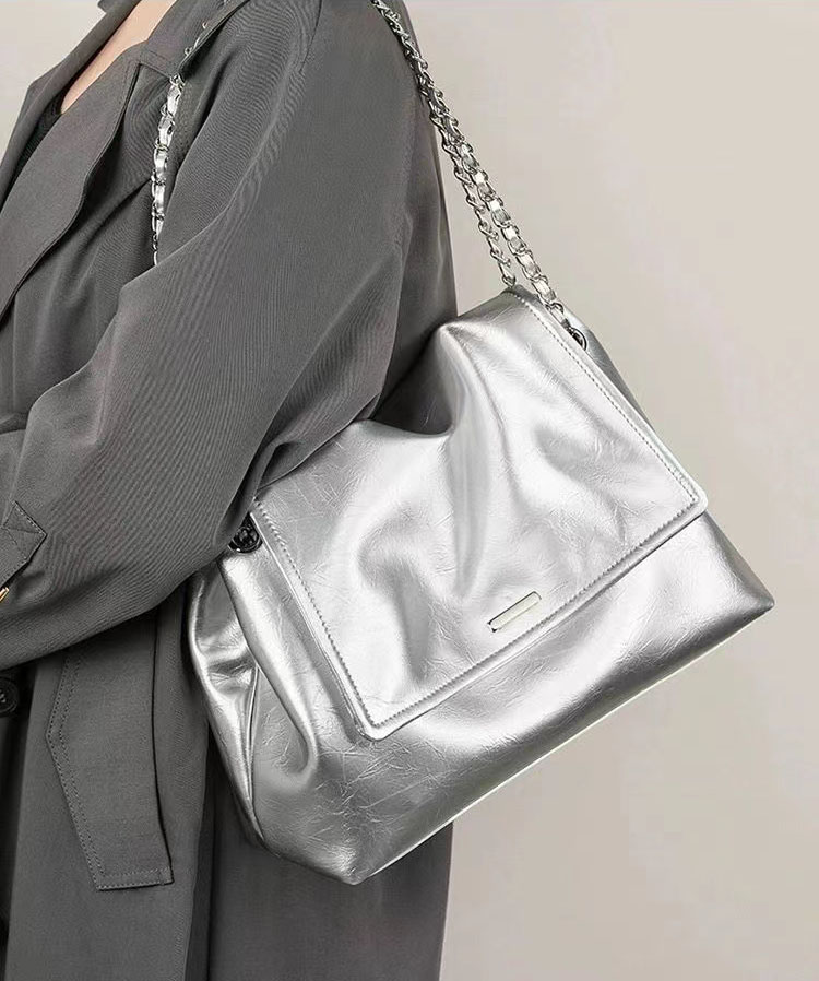 大容量单肩斜挎包时尚链条包百搭