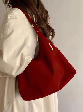 2025小众设计新款通勤单肩托特女包婚礼红色百搭简约大容量斜挎包