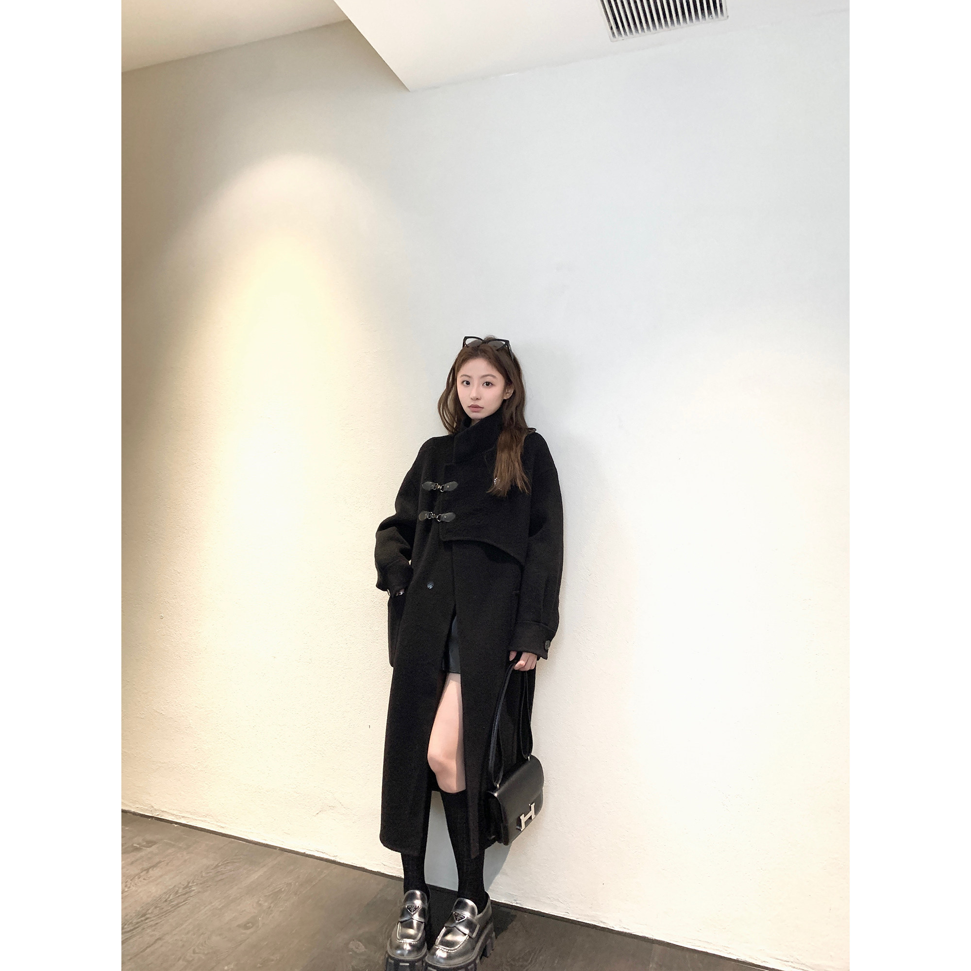 YUYUREAL- 魔女见习生 立领飞机扣设计感两片式10驼绒双面尼大衣高性价比高么？