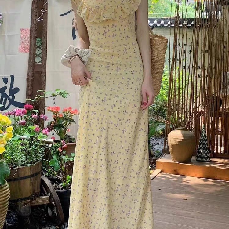 长款碎花连衣裙收腰高级感黄色波点夏季显瘦长裙无袖女士减龄法式