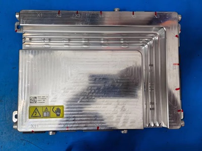 拆机启腾M70宁德时代电池管理系统BMS，型号800224-00081-1.2，