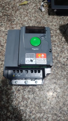 施耐德变频器ATV310HU22N4A 功率 ：2.2Kw
