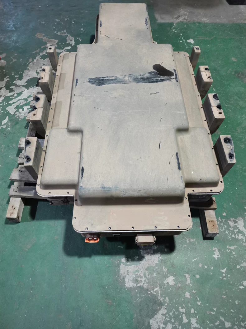 东风柳汽菱智M5EV 410km续航 江苏塔菲尔动力电池包底壳 电池上盖