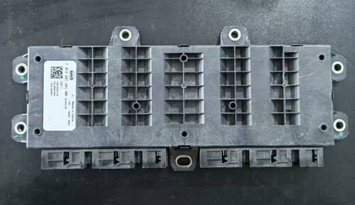 拆机UAES广汽传祺埃安电池管理系统BMS， (1)型号:CMC1