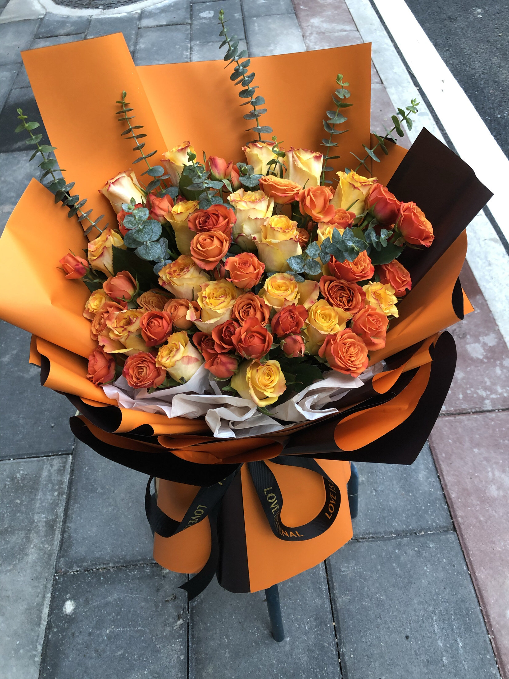 厦门鲜花同城速递混搭玫瑰花束生日祝福送货上门