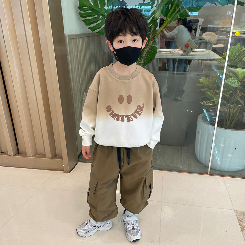 韩版男童春装卫衣套装帅气时髦潮
