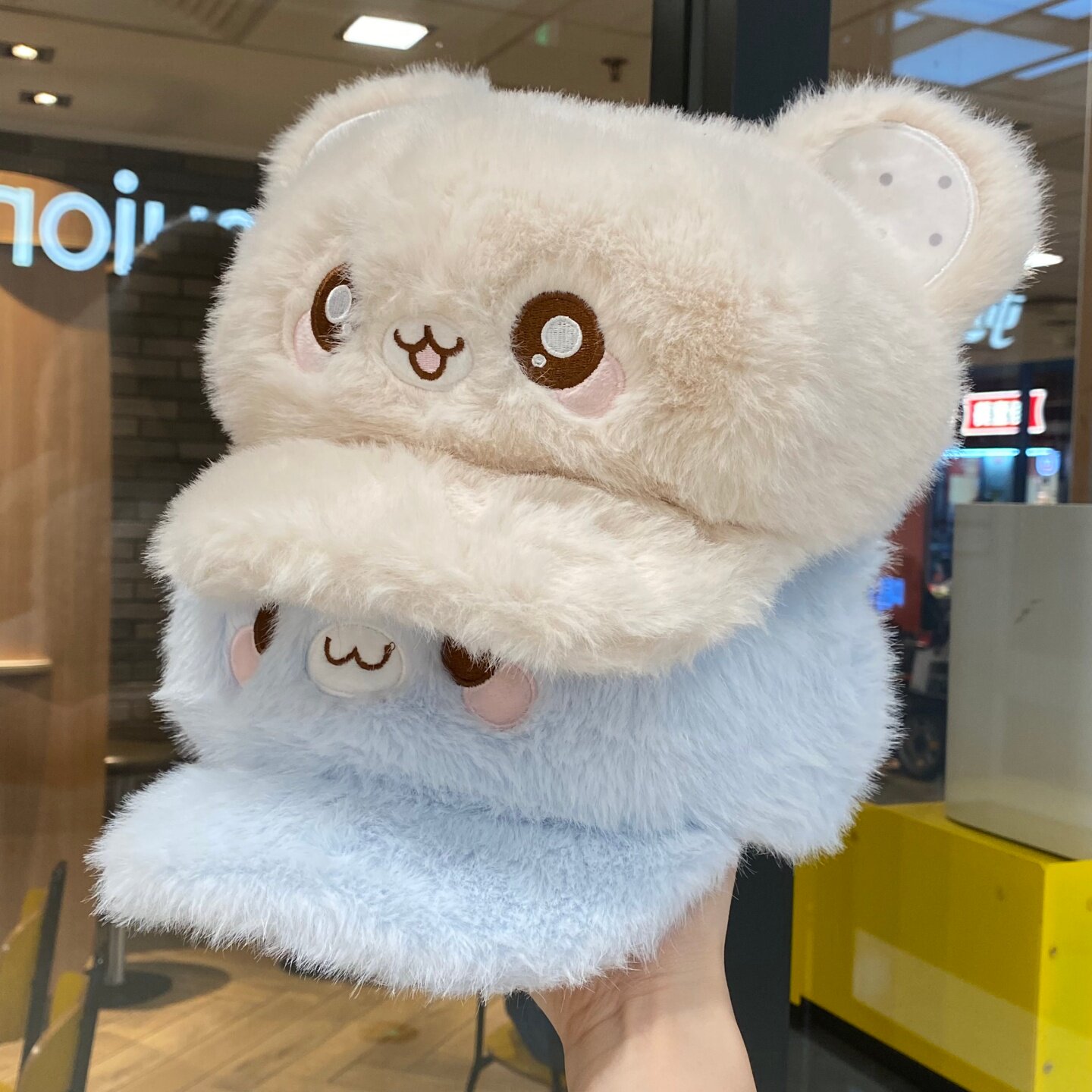 可爱吱吱鼠毛绒鸭舌帽子女秋冬季