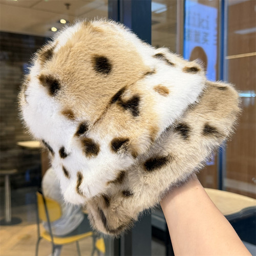 韩版豹纹毛绒渔夫帽女冬季时尚帽