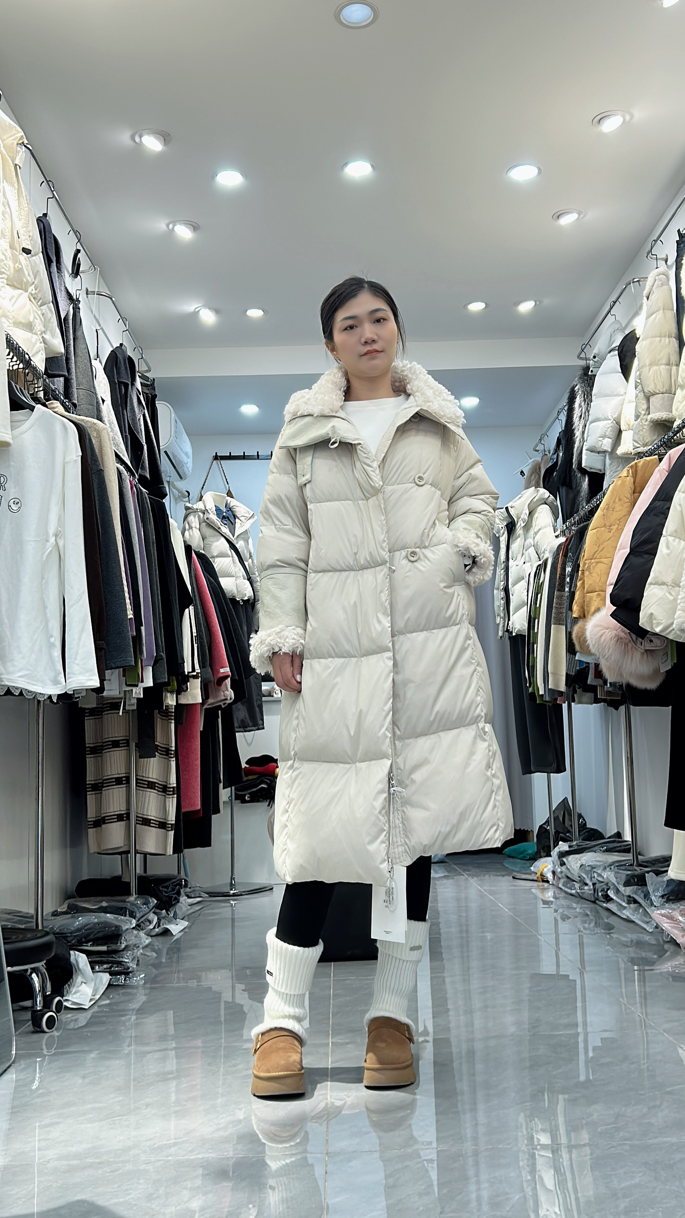 欧洲站2025冬季新款欧货时尚立领拼接毛毛袖口中长款羽绒服外套女