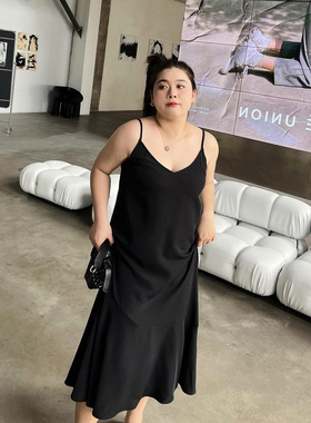 胖MM2-300斤超大码荷叶边吊带长裙女宽松遮肚拼接百搭V领鱼尾裙潮