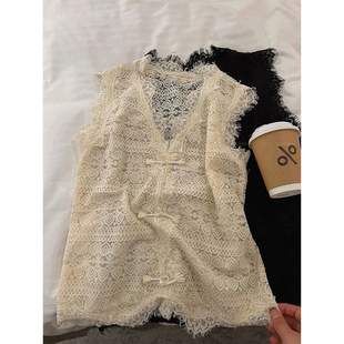 国风纽扣设计感无袖 背心300斤 上衣大码 胖MM洋气V领蕾丝套头打底衫