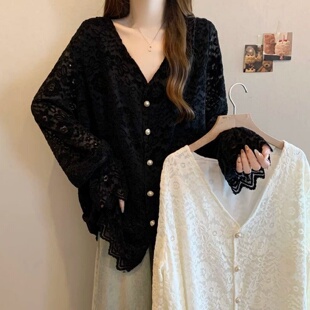 蕾丝衫 百搭打底大码 纯欲风镂空钩花单排扣拼接时尚 胖MM300斤法式