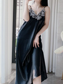 胖MM300斤大码 过膝家居服V领吊带睡裙女 冰丝宽松性感蕾丝拼接长款