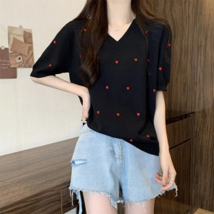 宽松遮肚显瘦减龄冰丝衫 胖MM300斤爱心刺绣V领针织短袖 T恤女夏季