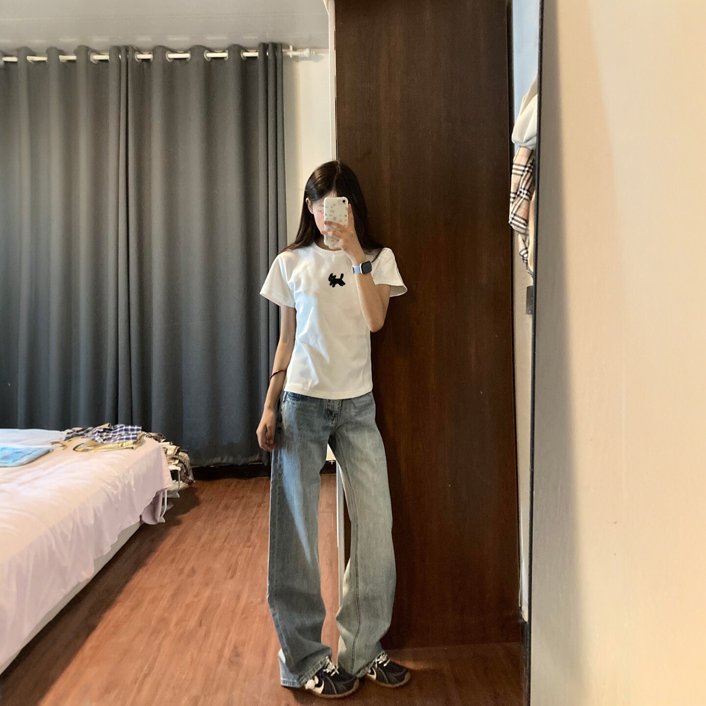 独特超好看正肩短袖t恤女2026新款爆款夏季修身显瘦白色体恤上衣