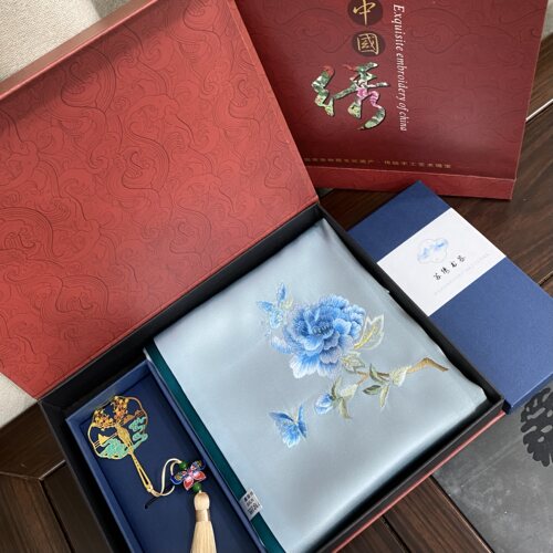 纯手工苏绣真丝双面围巾礼盒