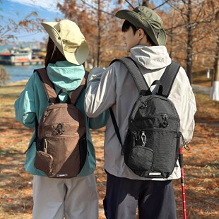 户外登山包轻便徒步旅行包男女轻便大容量双肩背包山系双肩包