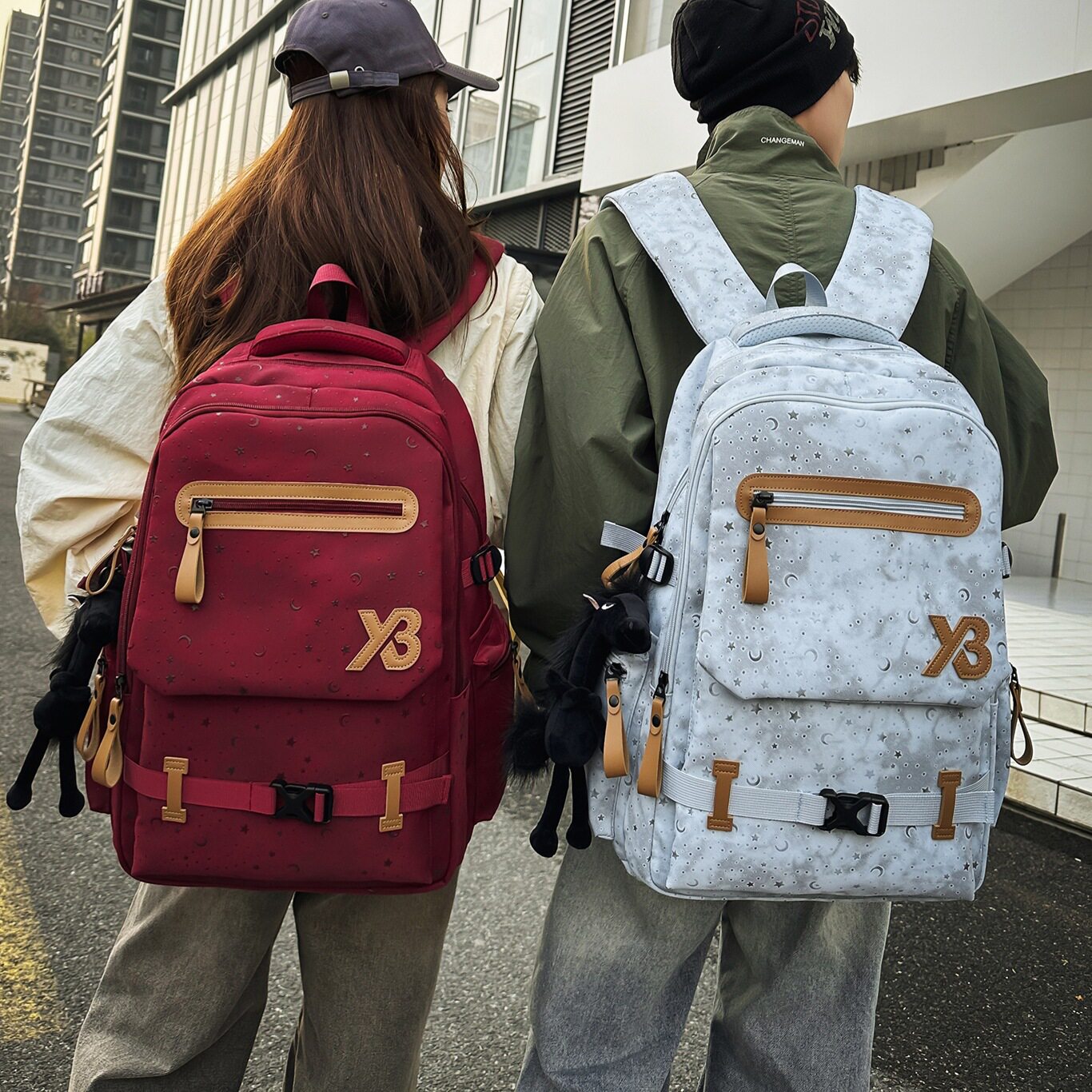 韩版简约字母背包男复古潮酷港风双肩包女轻便减负初高中学生书包