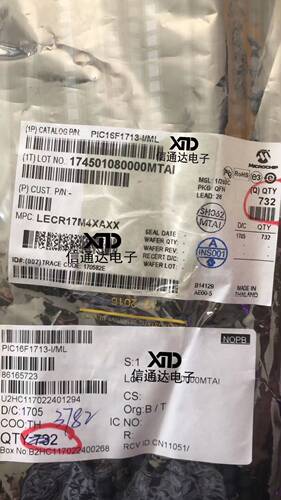 销售并回收PIC16F1713-1ML ICMCU 8BIT 7KB FLASH 28QFN 一站式