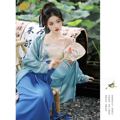新中式中国风旅游亮眼穿搭回头率