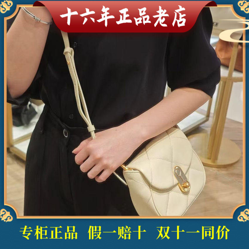 迪桑娜女包国内商场专柜正品代购25新款 牛皮链条背包8233017102
