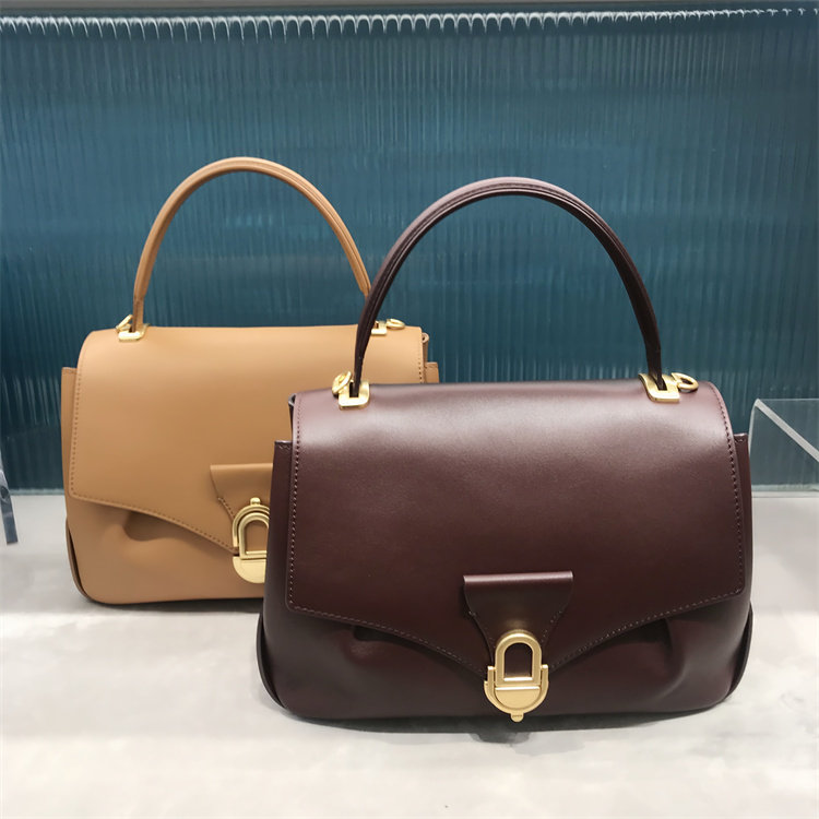 迪桑娜2021秋冬新款女包时尚手提背包8214014702/8214014701