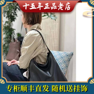 2025迪桑娜/DISSONA新款HOBO女包斜挎腋下真皮正品专柜8251010603