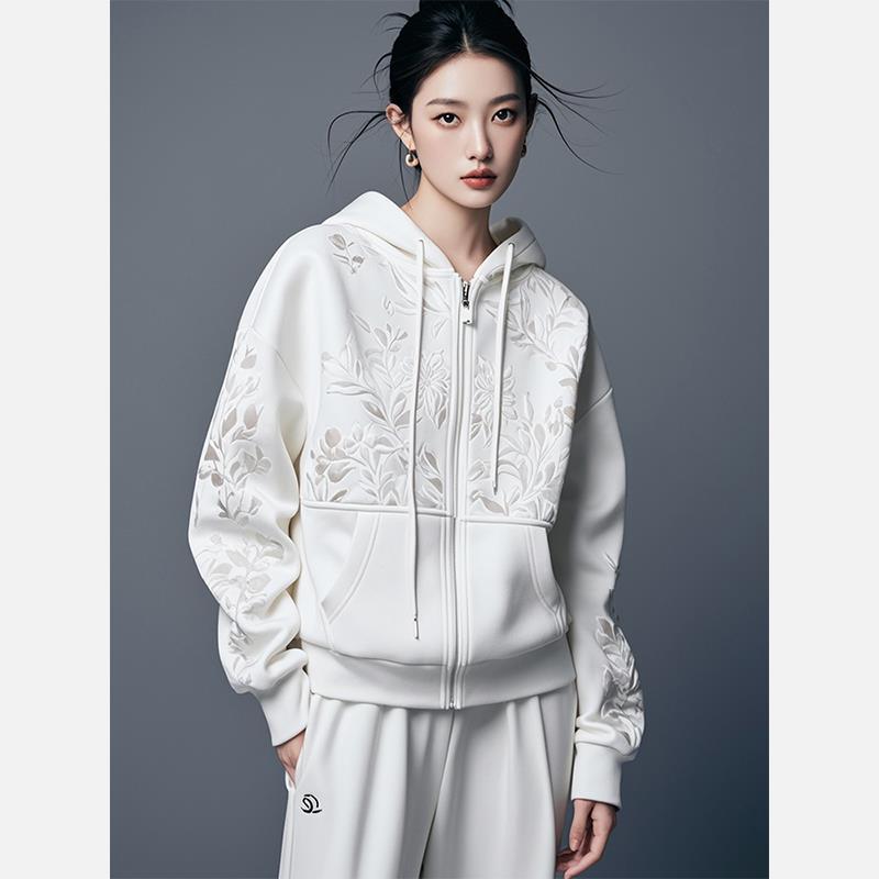 2024秋季超好看宽松女装独特上衣新中式国风卫衣白色外套女春秋季