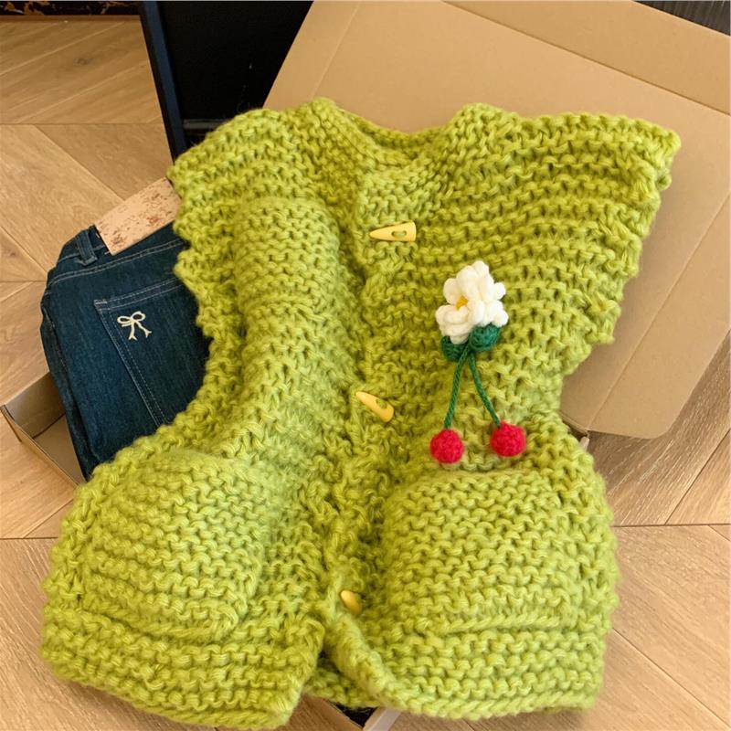 这也太洋气了吧~韩系风立体花朵粗针织马甲女秋叠穿无袖坎肩背心