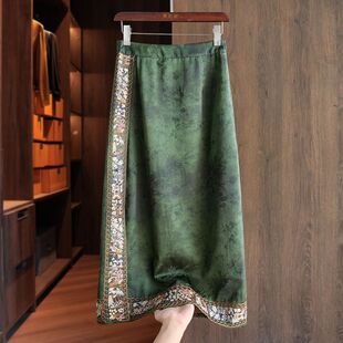 2026年新款 半身裙女复古刺绣显瘦高腰直筒中长裙 绿色新中式