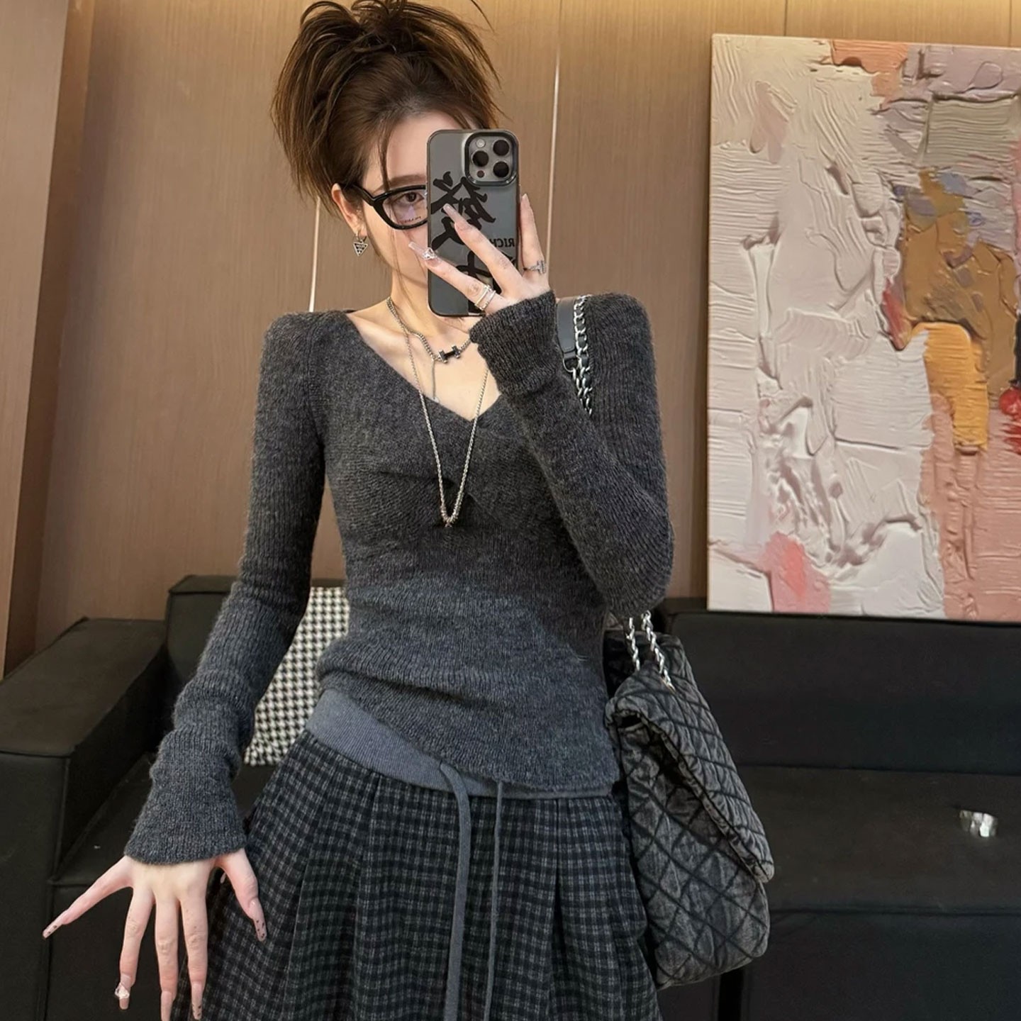 巨好看的深灰色v领长袖打底针织衫女秋冬修身显瘦高级感内搭上衣