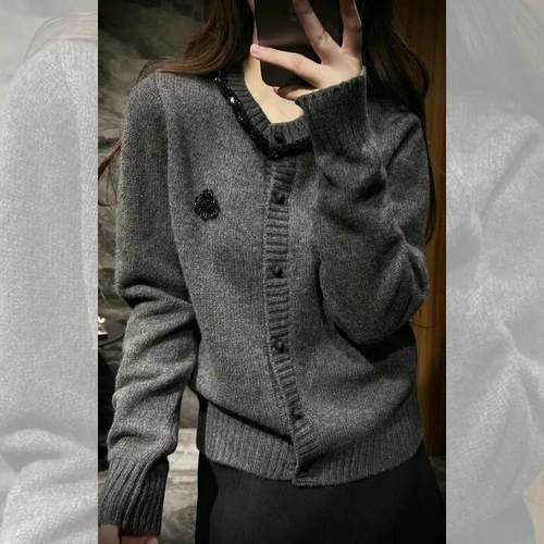 灰色洋气小香风花朵毛衣开衫外套女2025冬季新款圆领百搭大码上衣