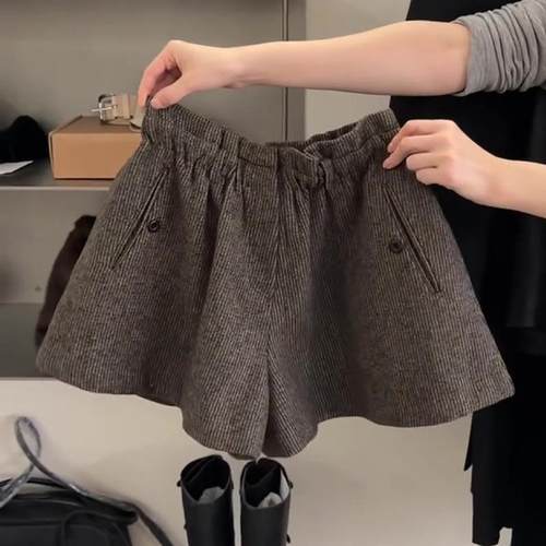 咖色花苞短裤女2025秋冬流行爆款高腰显瘦法式复古气质宽松阔腿裤