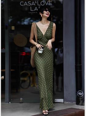 自留！！上身仙气十足~绿色波点连衣裙女新款法式复古收腰长裙夏