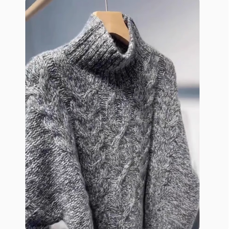 灰色高领麻花毛衣女款2024新款春秋季慵懒风超好看浣熊羊绒针织衫