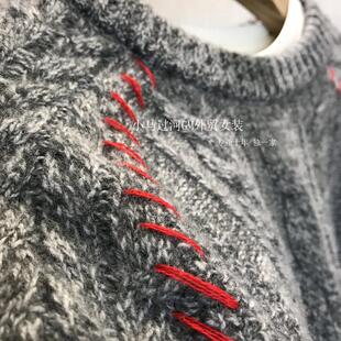怒推!墙裂推荐,Fab*riq*ue复古绞花红线撞色宽松圆领套头毛衣女
