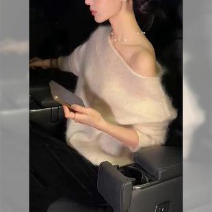 斜肩毛衣女款2025新款高级感独特超好看韩系慵懒风马海毛软糯上衣