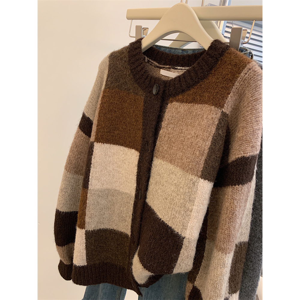 品牌专柜高端女装外贸复古棋盘格毛衣外套濮院慵懒风宽松针织开衫