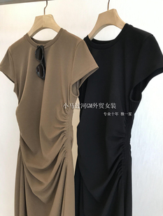 双C腰圆领短袖 打揽捏褶抗皱弹力连衣裙女 这裙型真心漂亮