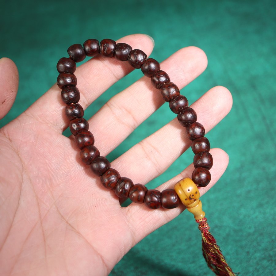 包老大年份老龙眼菩提手串文玩佛珠灵骨三通配饰藏民手盘龙眼珠串