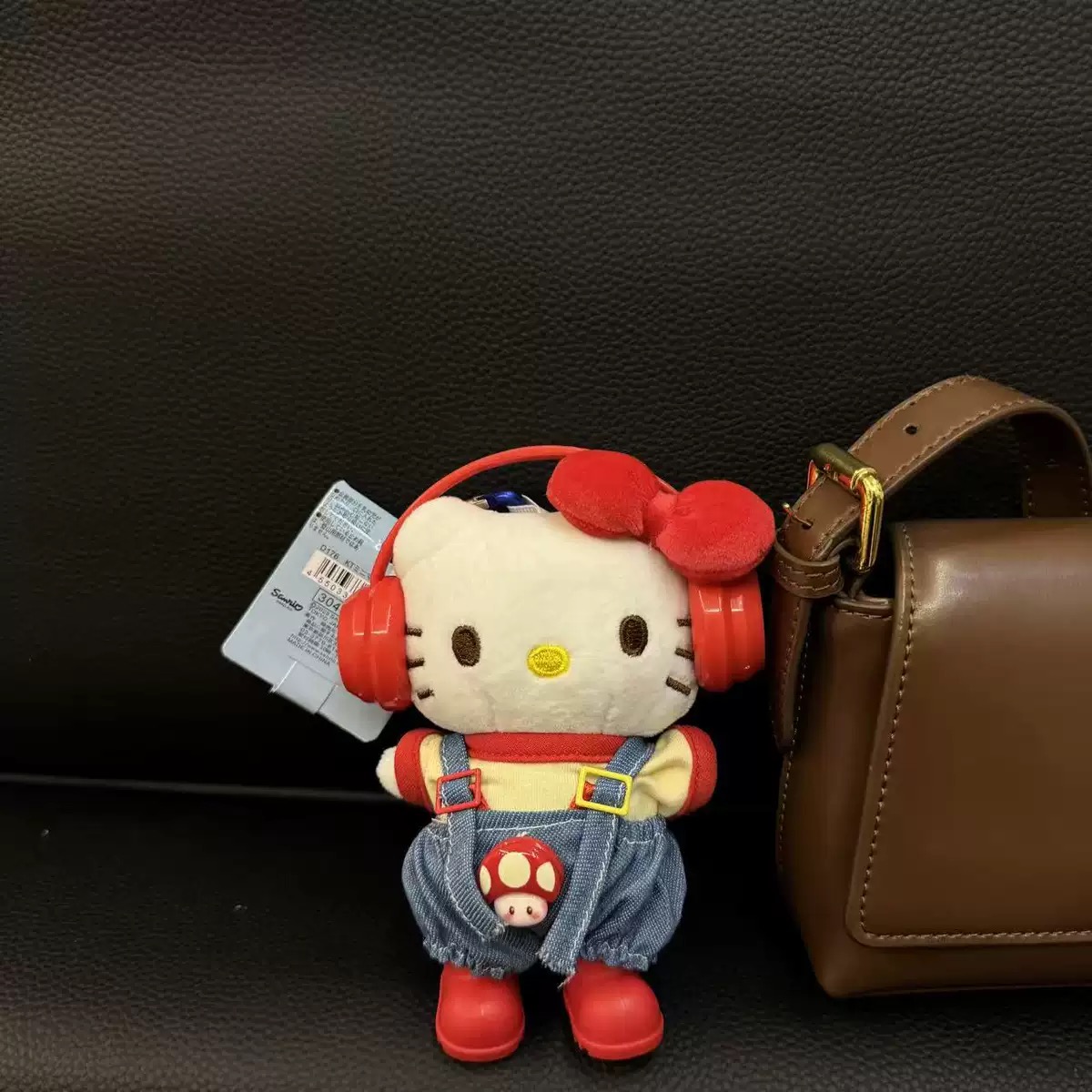 可爱小蘑菇手作hellokitty包包挂件卡通可爱钥匙扣玩偶送女生礼物