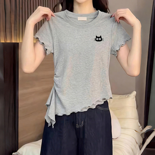 浅灰色不规则木耳边正肩圆领短袖t恤女夏季修身显瘦独特漂亮上衣