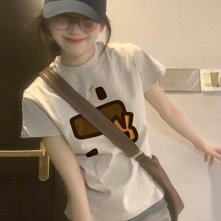 小众不撞款正肩短袖上衣女生学院风奶白灰修身棉短款t恤衫夏季tee