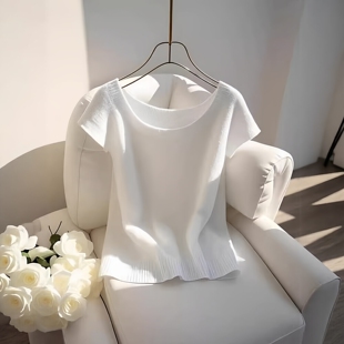 法式白色冰丝短袖t恤女夏季高级感漂亮小衫外穿圆领上衣2026新款